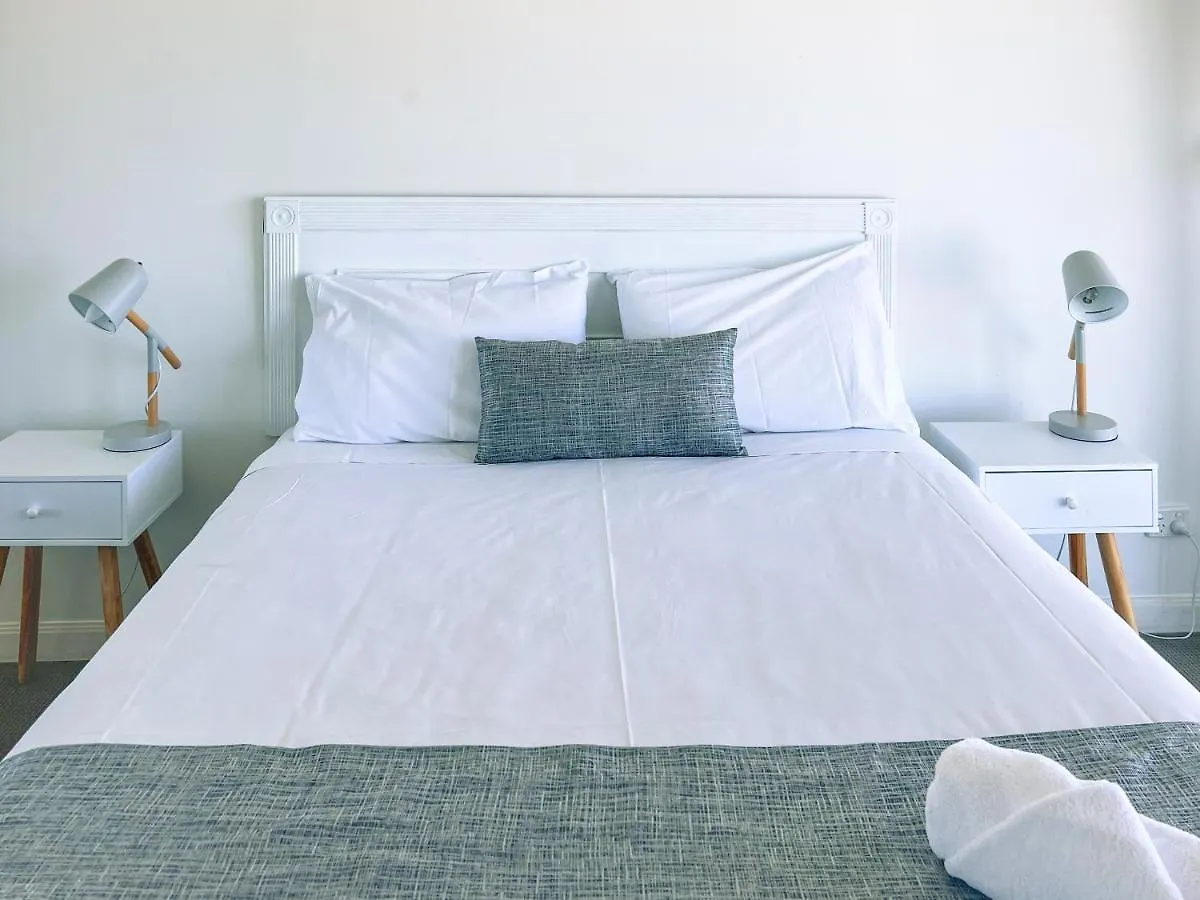 Aparthotel Regency On The Beach Gold Coast