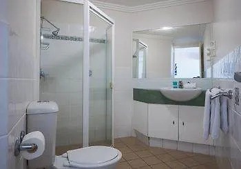 Regency On The Beach Gold Coast 3*,