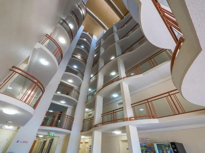 *** Aparthotel Regency On The Beach Gold Coast Australia